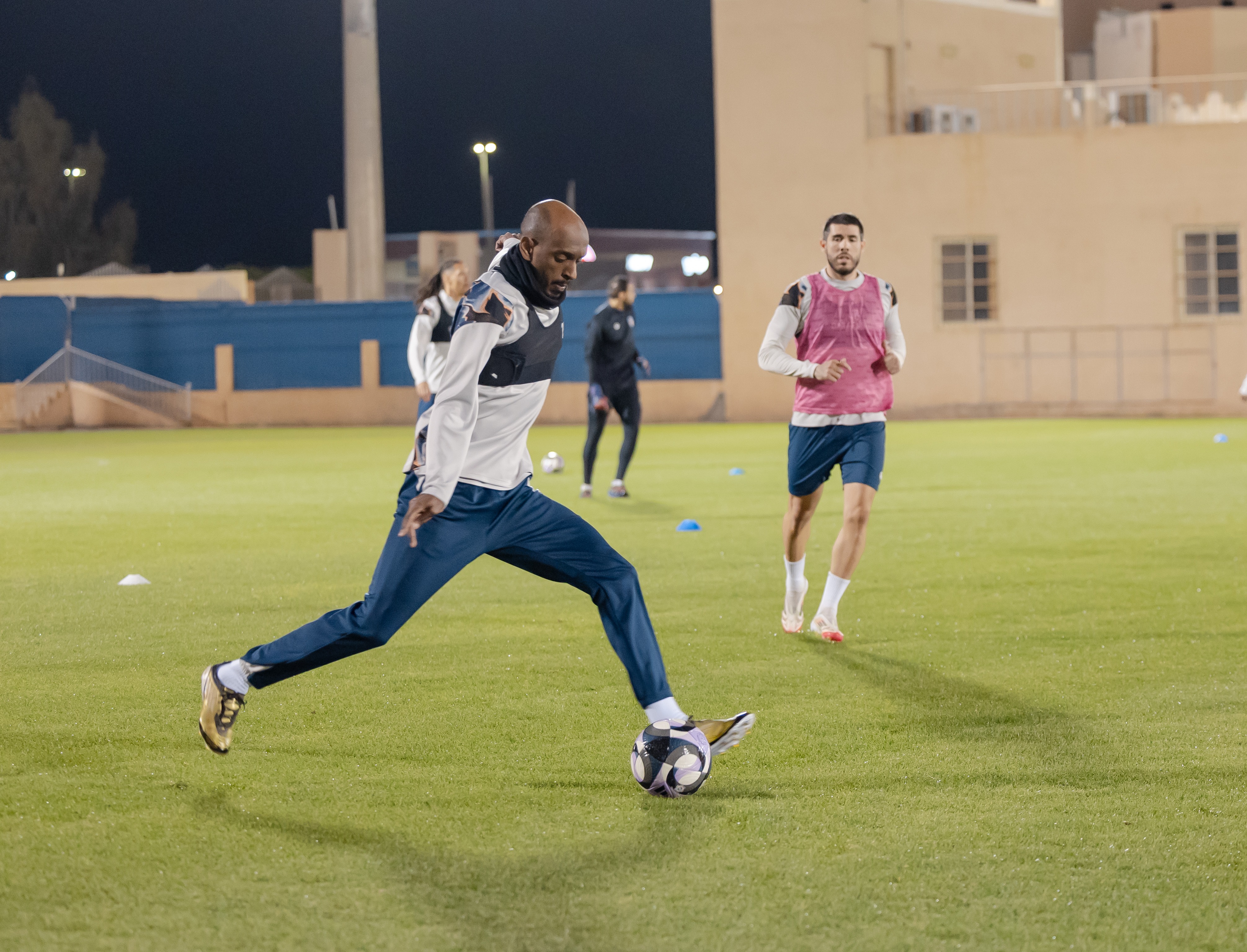 الفيحاء يواصل استعداداته بمناورة رسمية