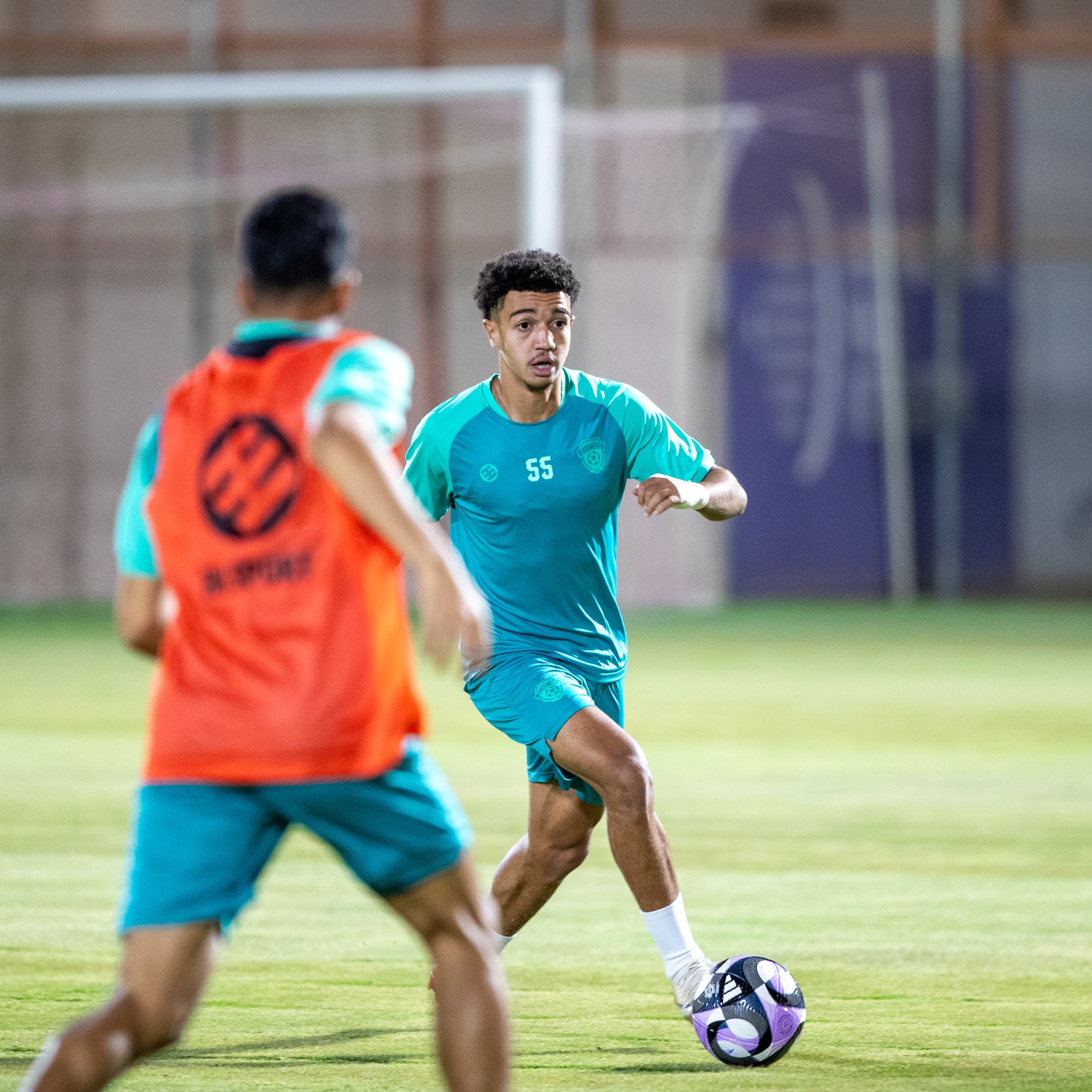 الفيحاء يواصل تحضيراته لمواجهة الفتح في افتتاح دوري روشن السعودي