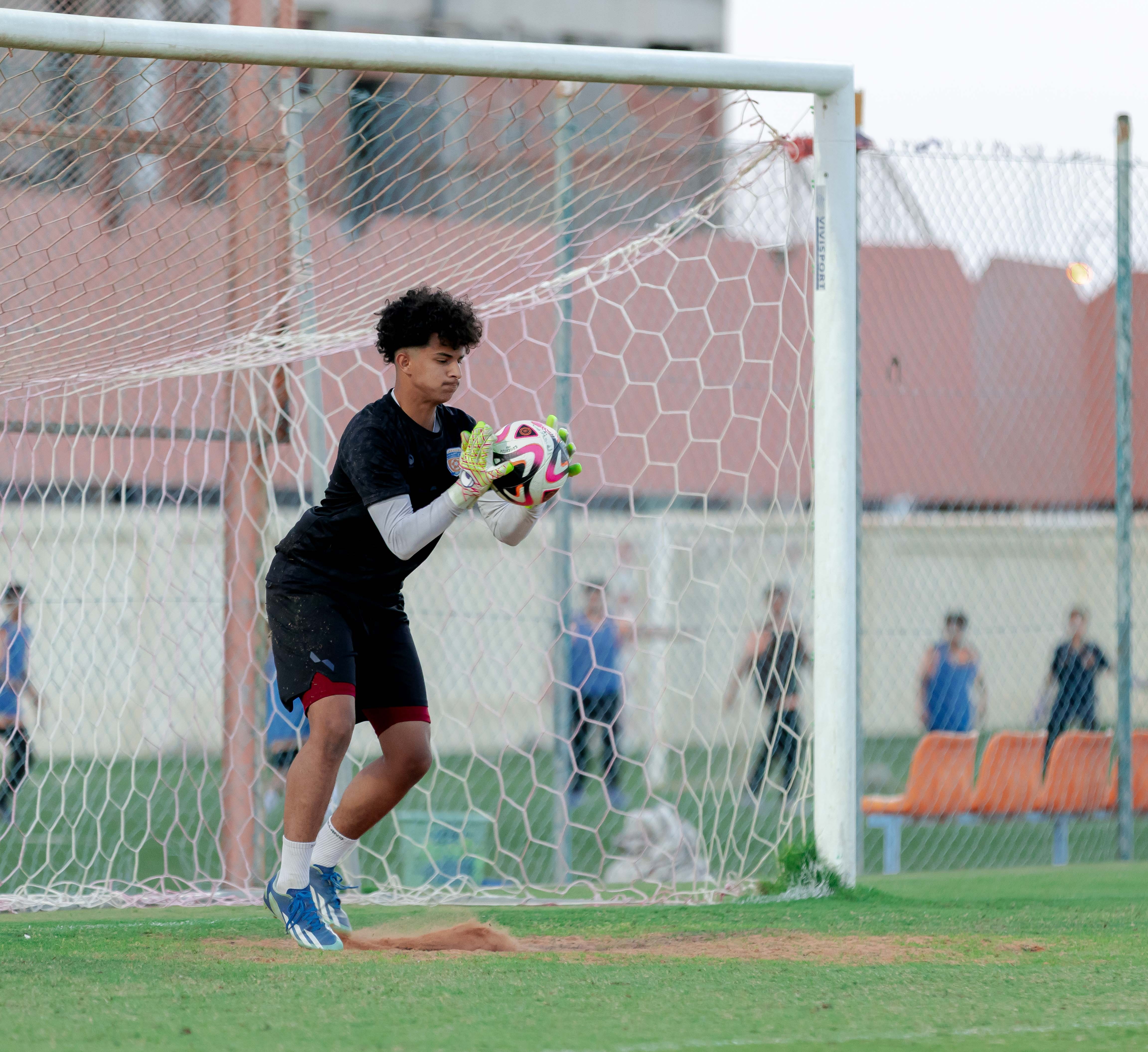 الفيحاء تحت 18 سنة يجري تمرينه الرئيس لمواجهة نظيره نادي الاتحاد