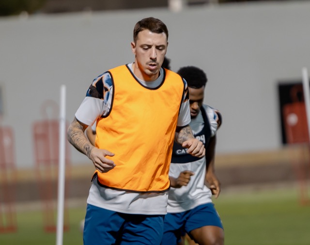 الفيحاء يواصل استعداداته لمواجهة الفتح بحصة تدريبية تكتيكية