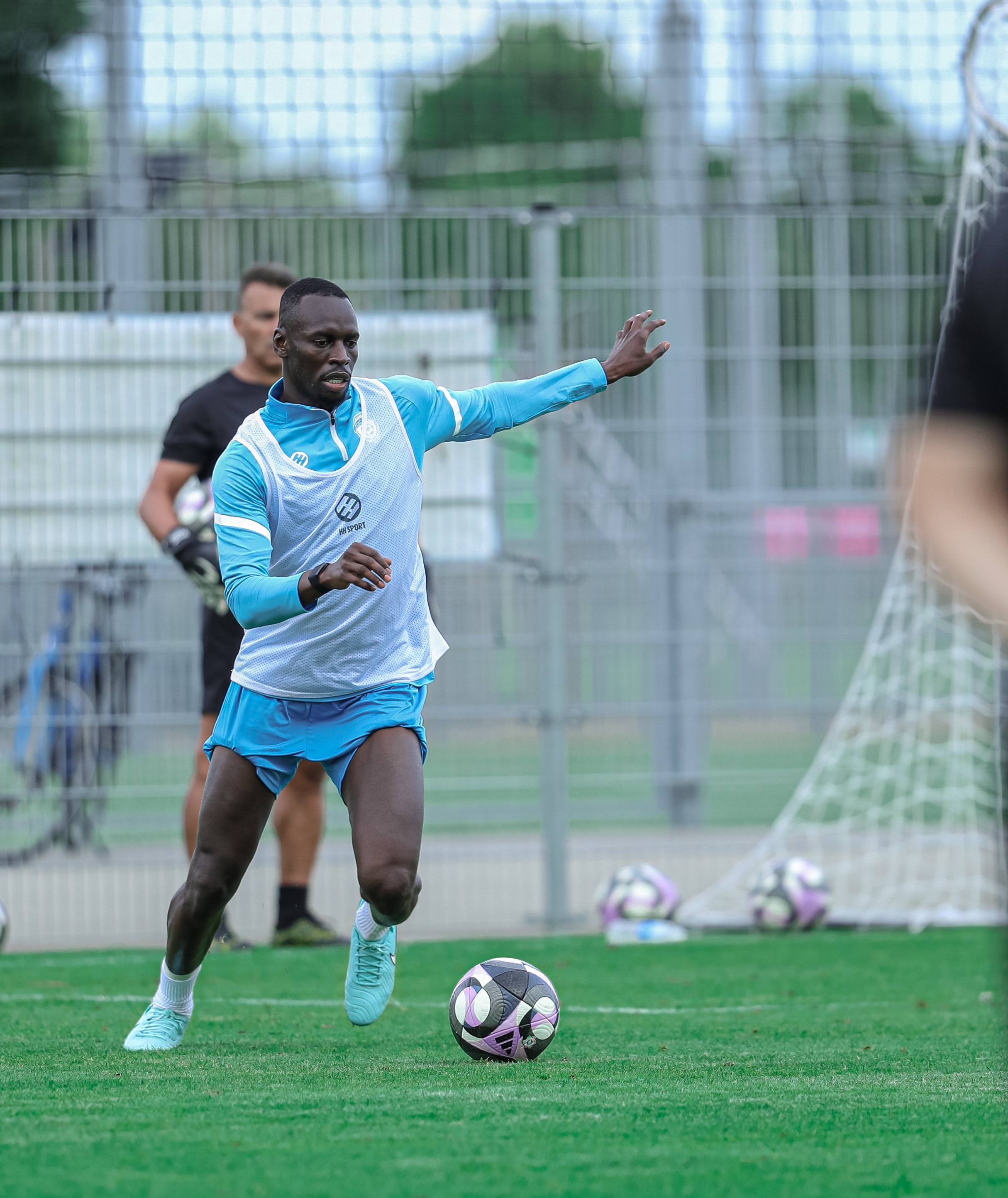 الفيحاء ينهي استعداداته للودية الأولى مع أم صلال القطري بحصتين تدريبيتين