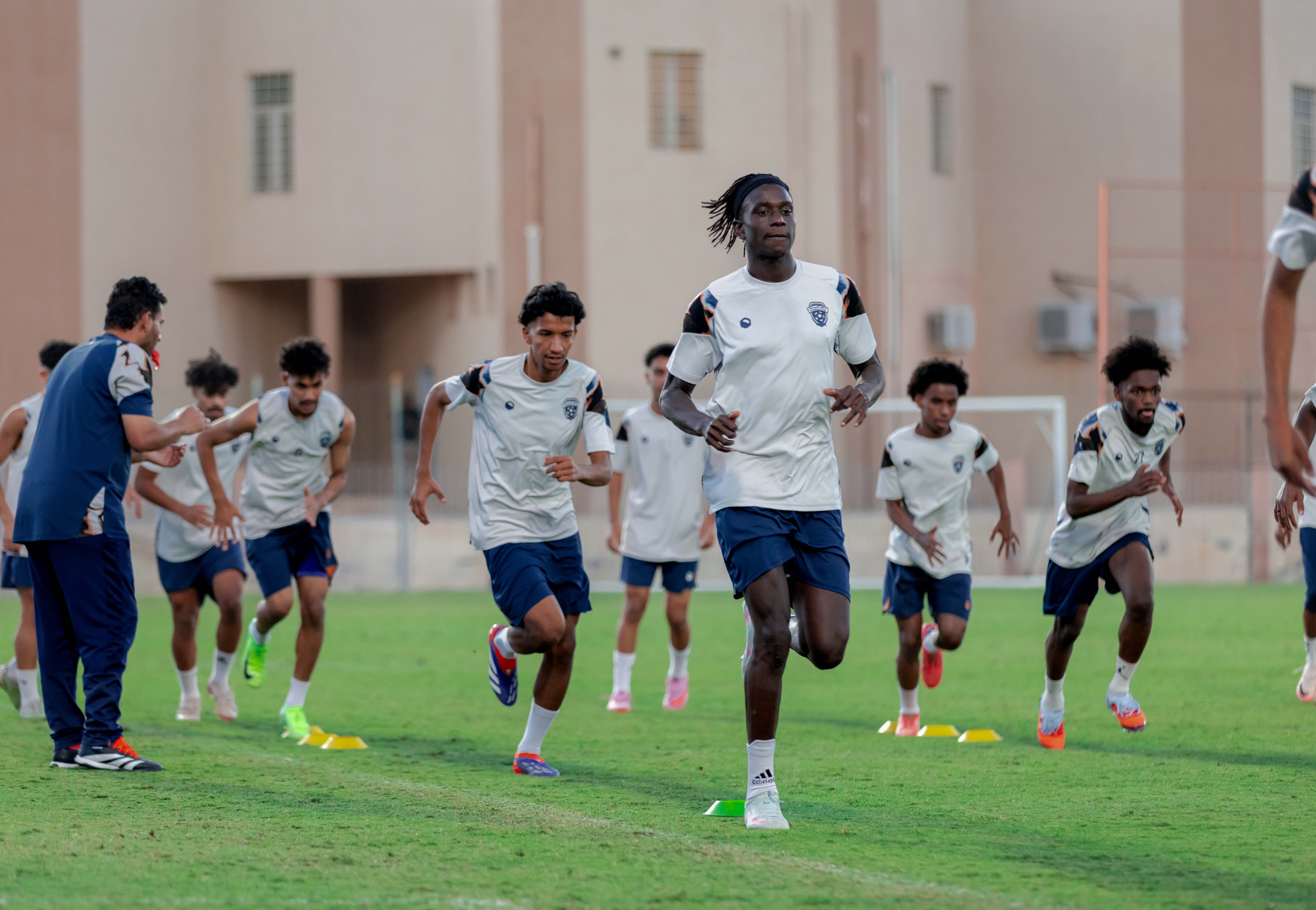 الفيحاء تحت 18 سنة يجري تمرينه الرئيس لمواجهة نظيره نادي الاتحاد