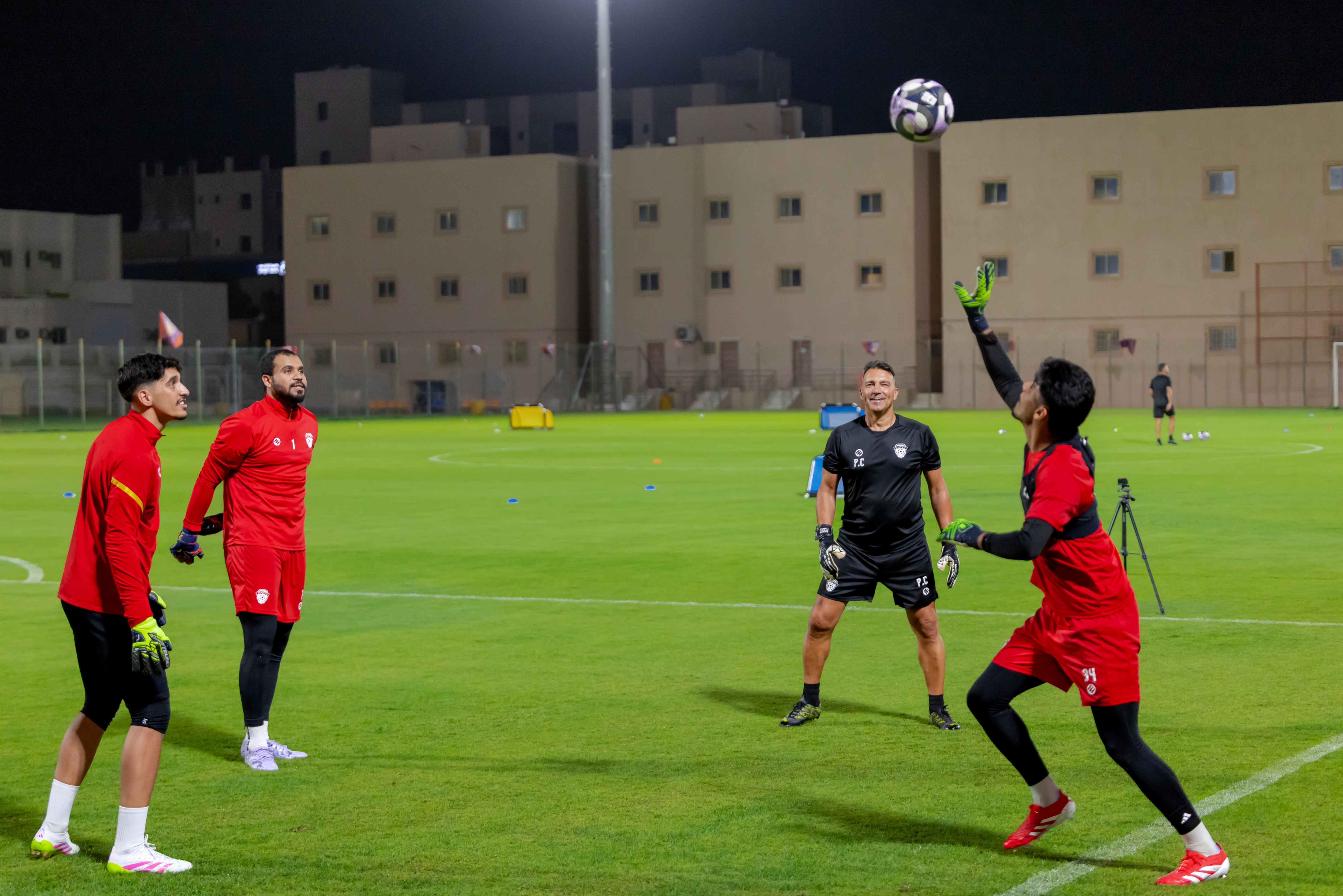 الفيحاء يواصل تدريباته اليومية في مقر النادي