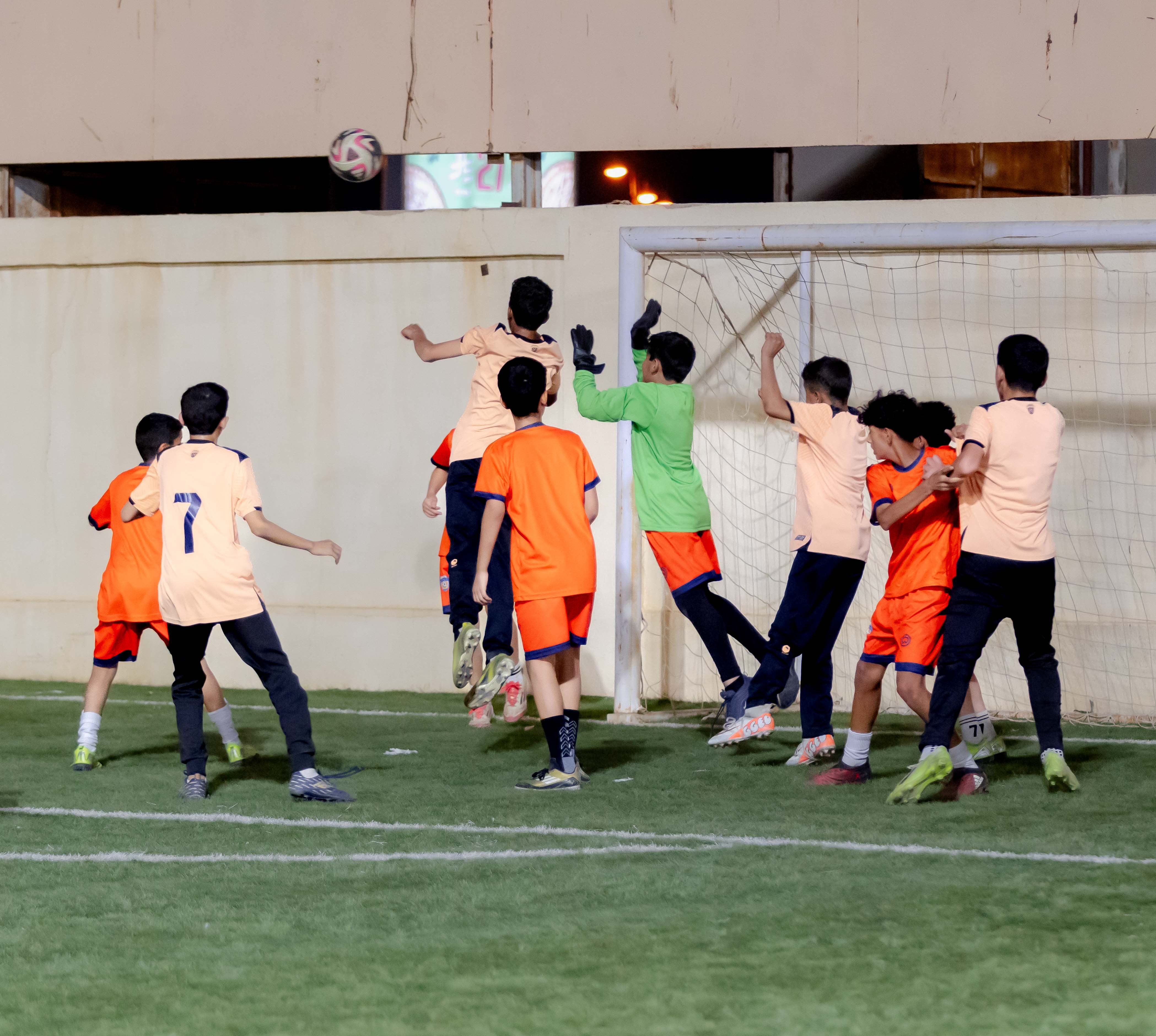 اكاديمية الفيحاء تقيم مناورة ودية