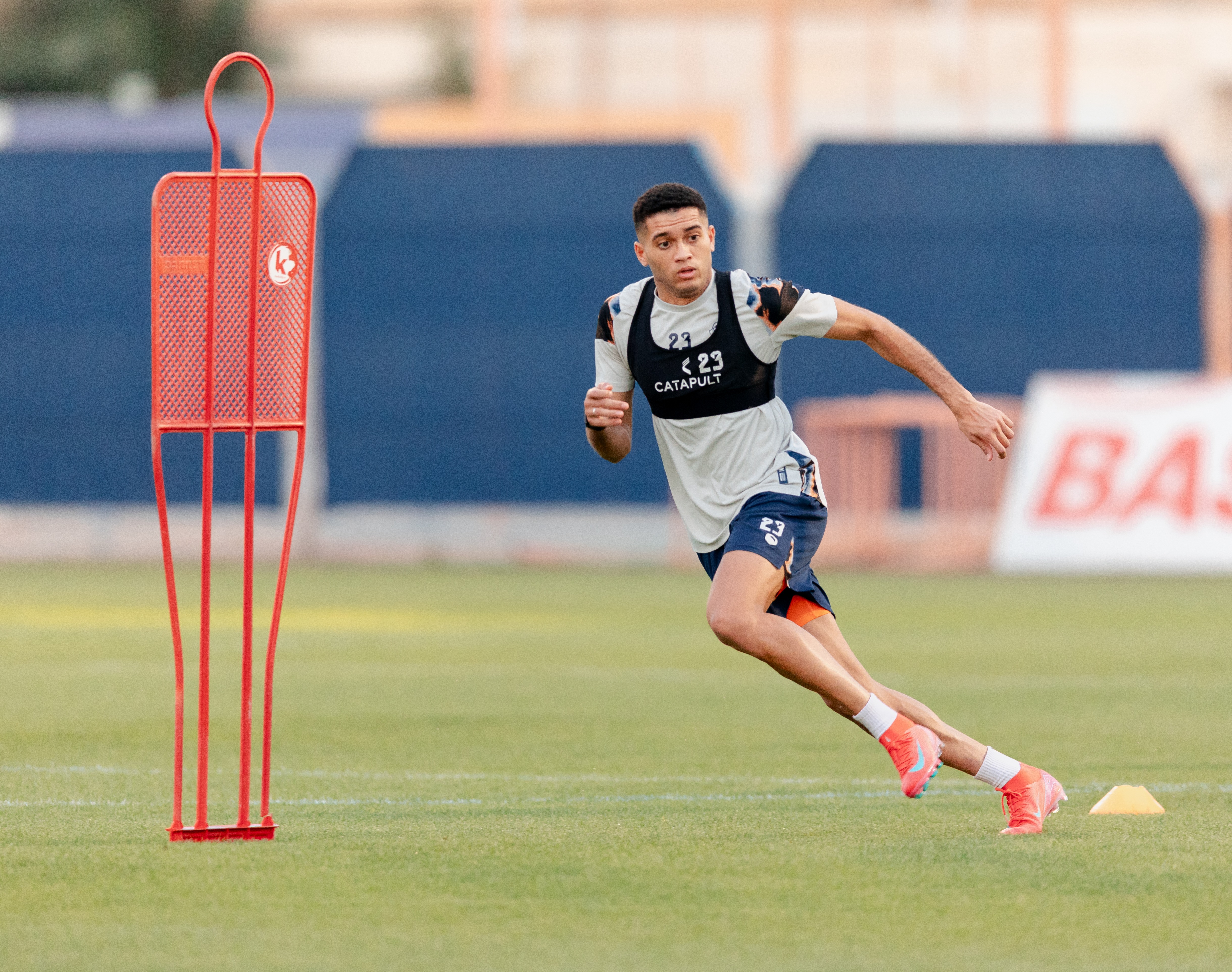 الفيحاء يجري تمرينه الرئيس استعدادًا لمواجهة الفتح في دوري روشن السعودي