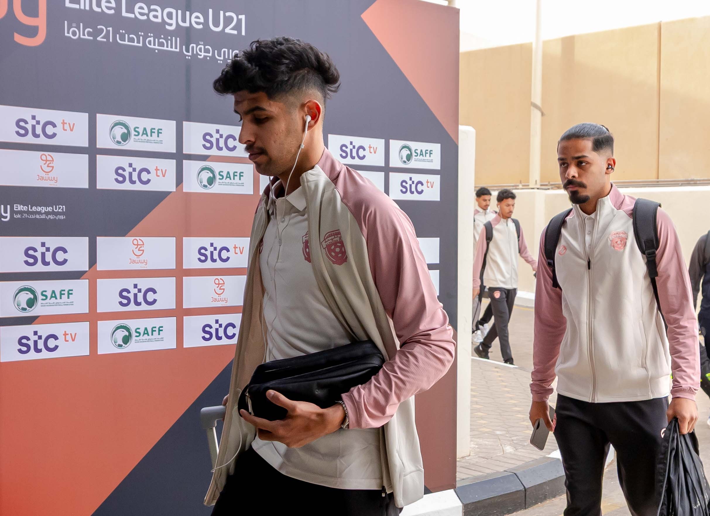 الفيحاء تحت 21 عامًا يخسر لقاء نظيره الهلال ضمن الجولة الثالثة عشر من دوري جوي للنخبة U21 .