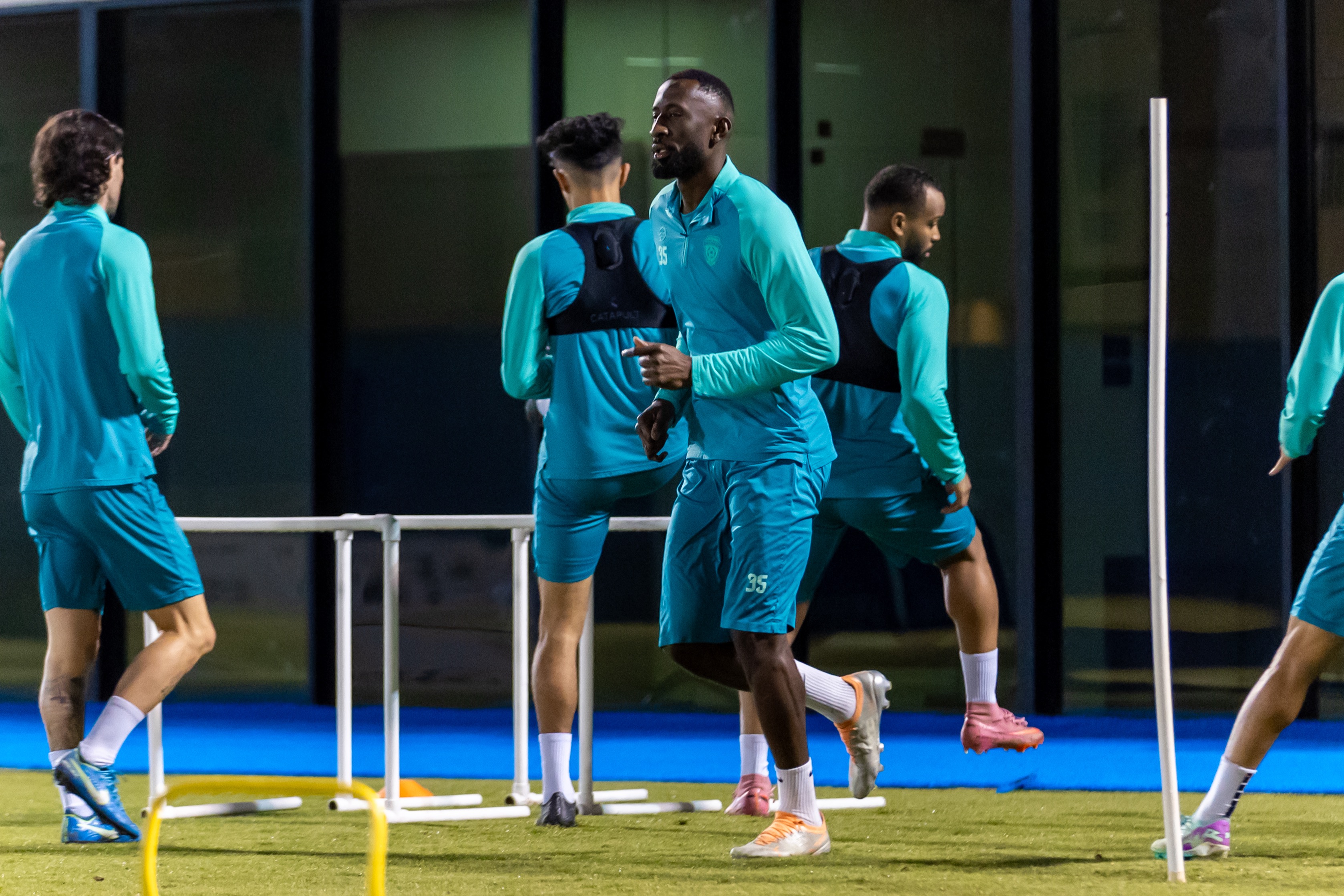 الفيحاء يستأنف تدريباته بحصة مسائية في المجمعة