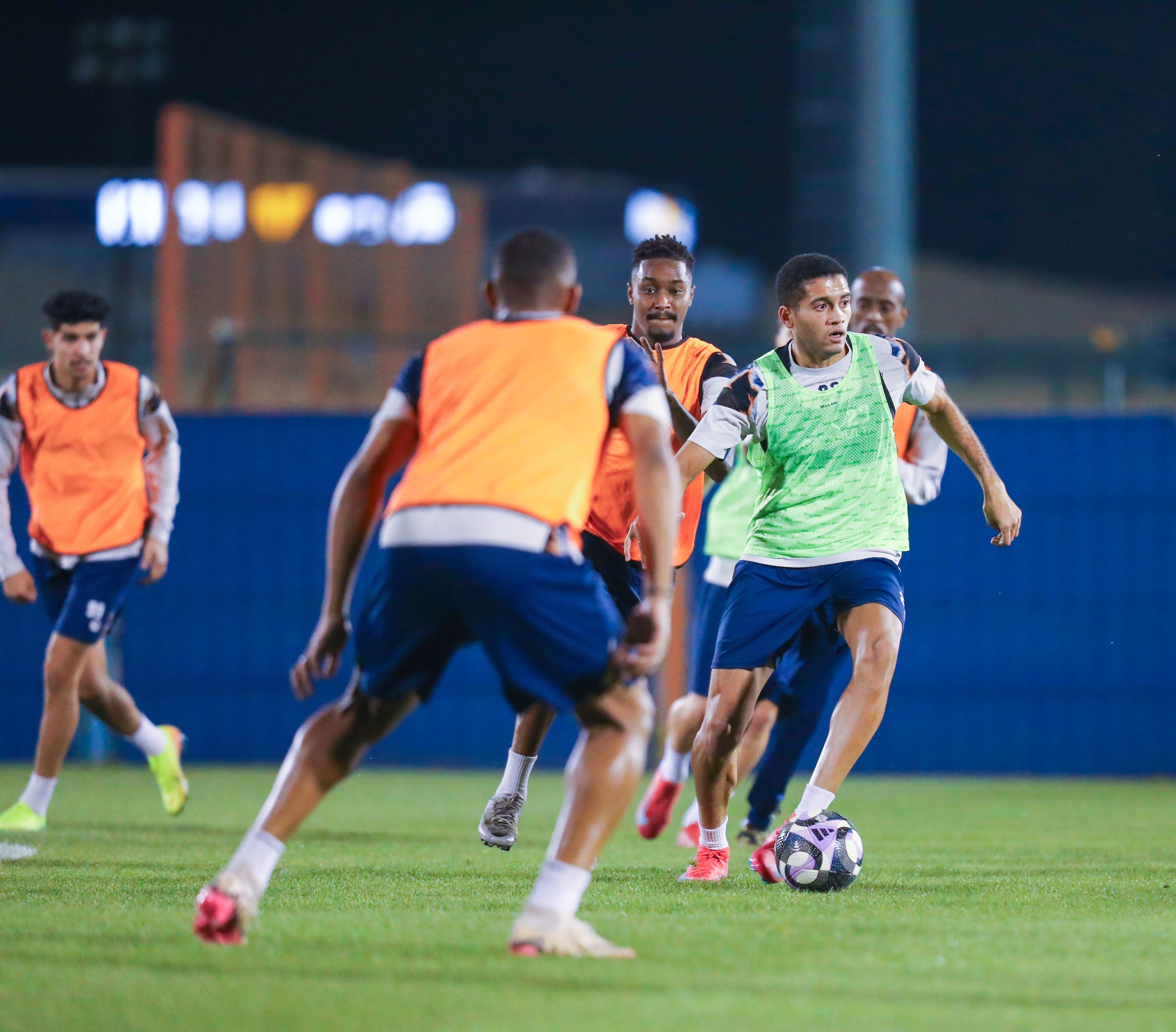 الفيحاء يستأنف تدريباته ويقيم حفل معايدة لمنسوبي الفريق الأول لكرك القدم