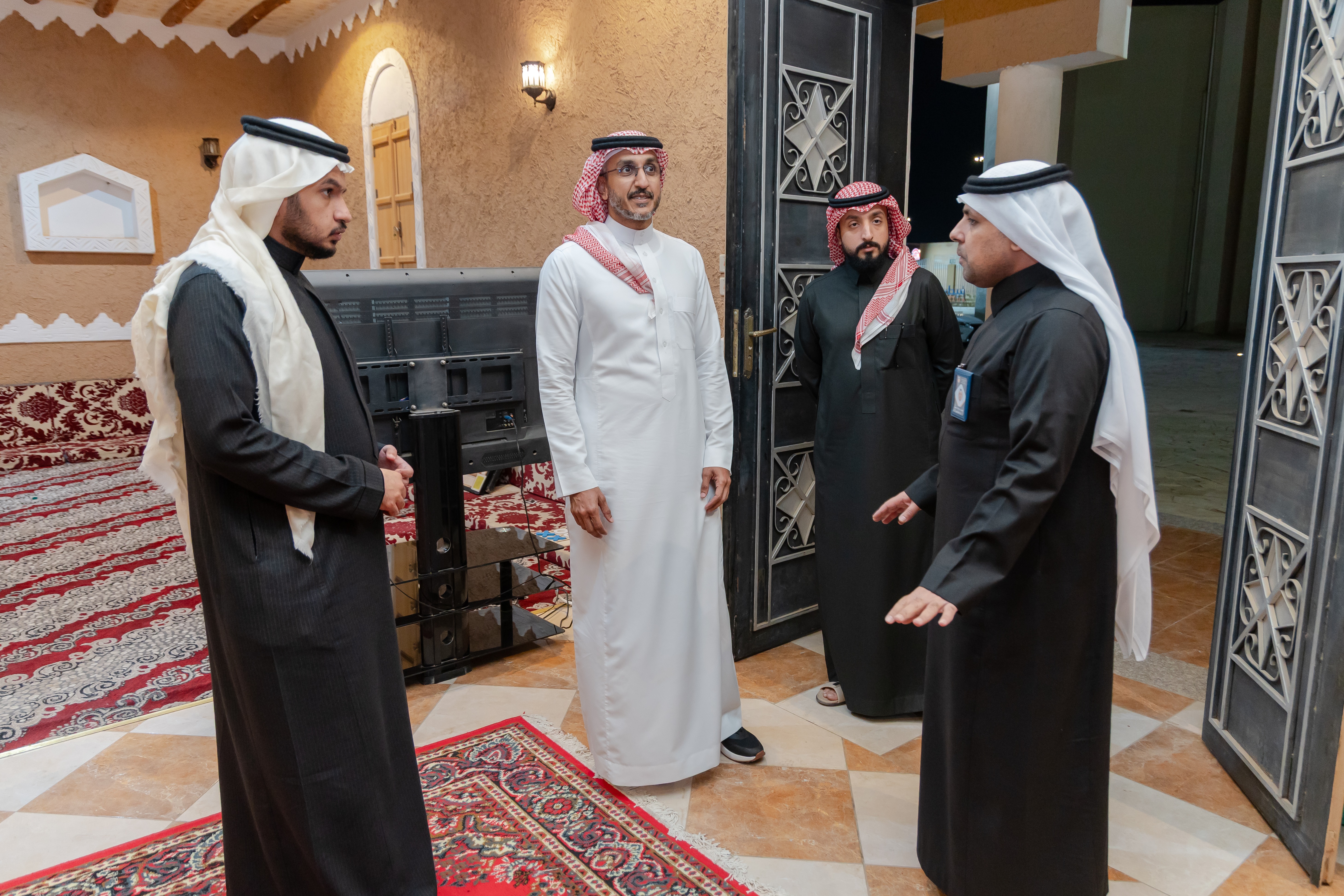 أمين عام الاتحاد السعودي لكرة القدم الأستاذ إبراهيم القاسم يزور نادي الفيحاء