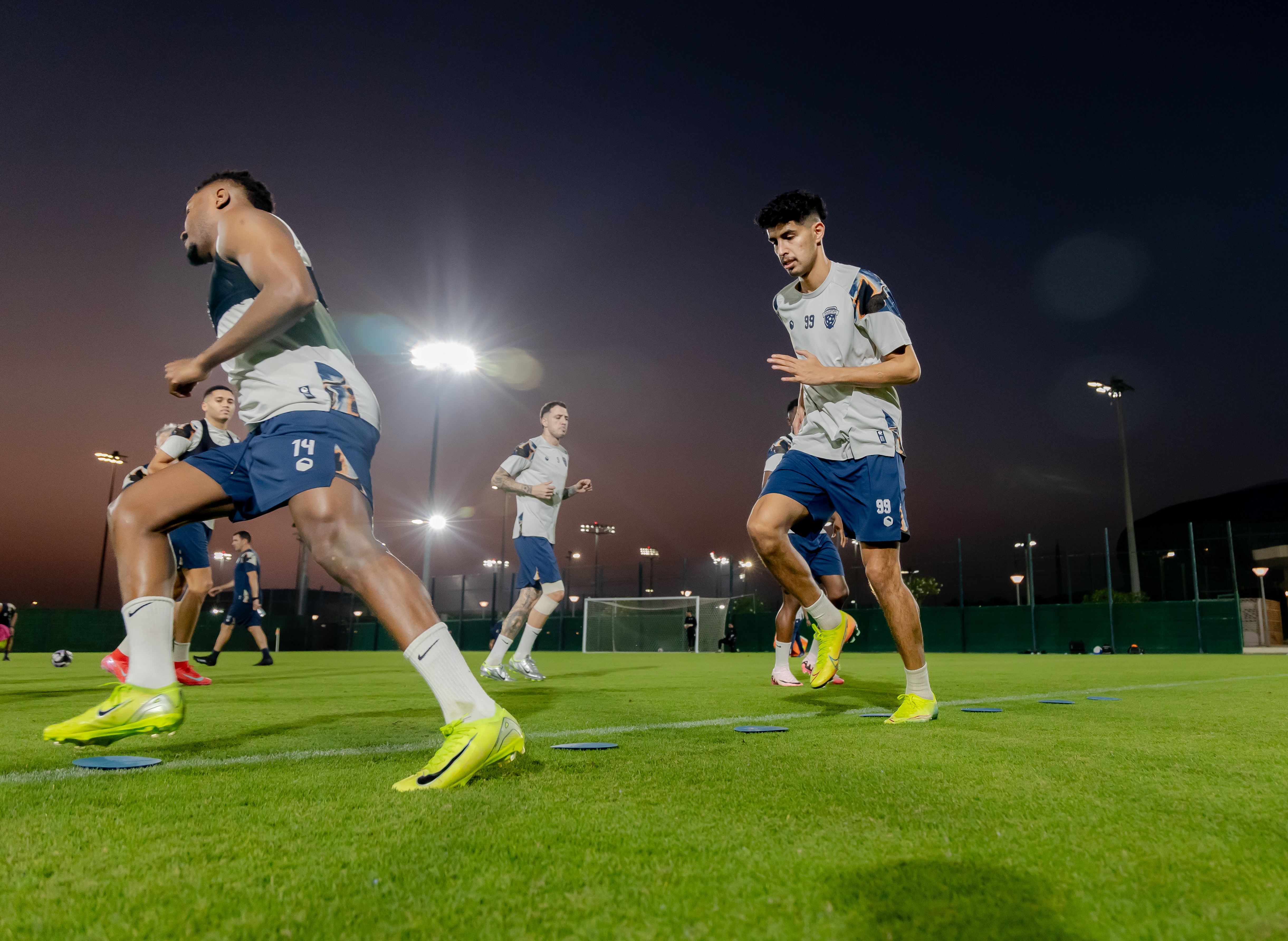 الفيحاء يصل إلى جدة وينهي تحضيراته لمواجهة الأهلي في دوري روشن