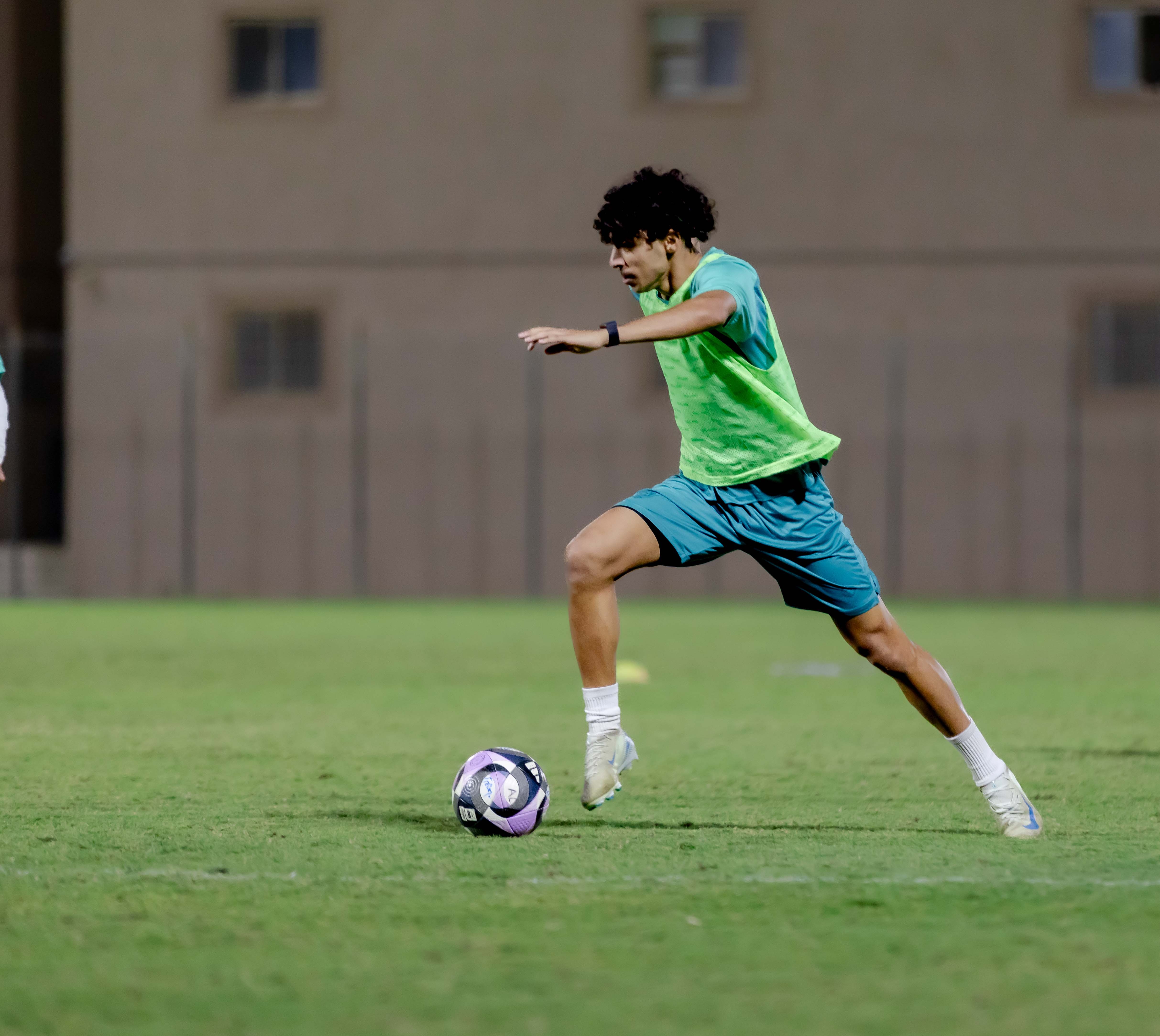 الفيحاء تحت 21 عامًا يُجري تمرينه الرئيس استعدادًا لملاقاة الجبلين .