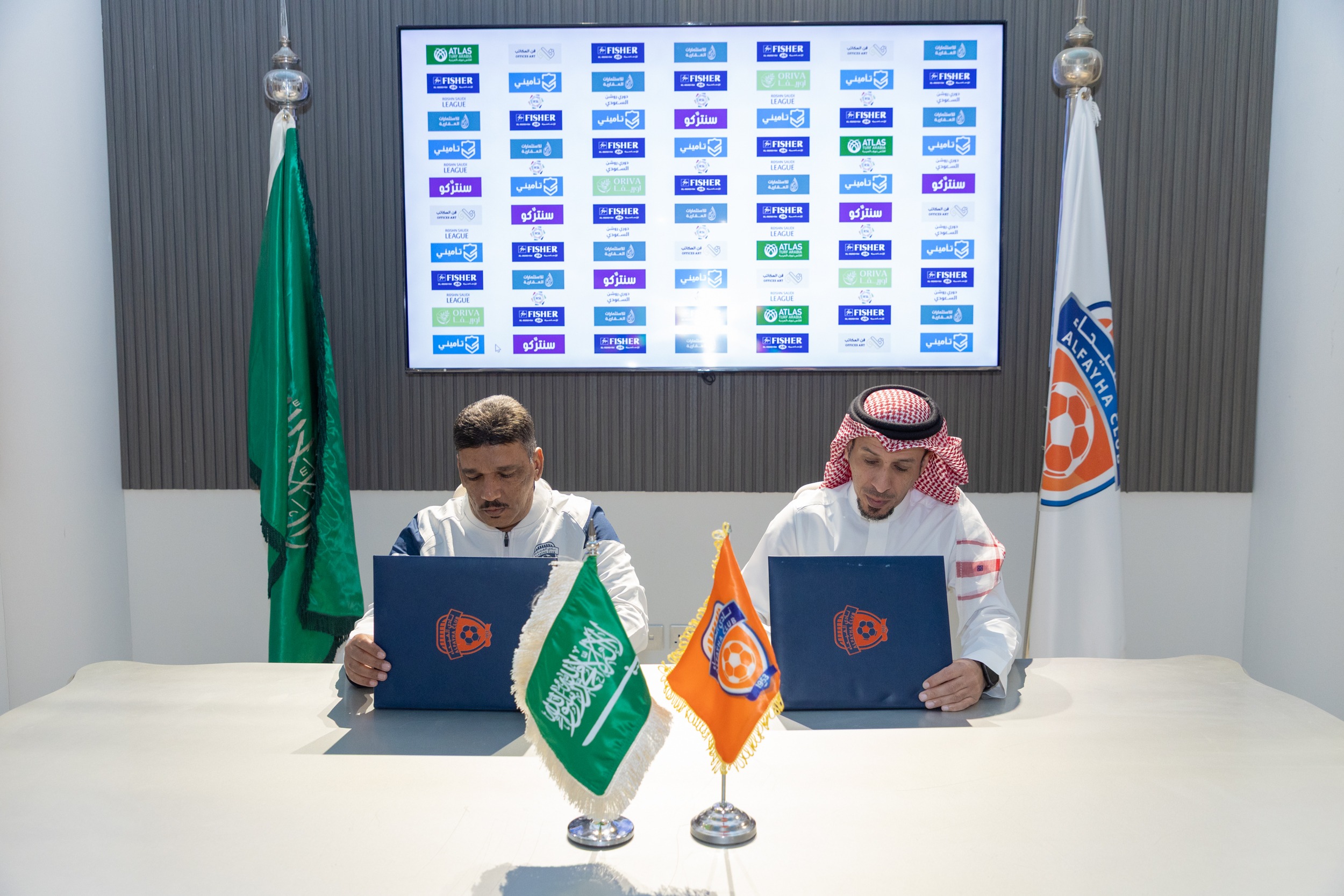 الفيحاء يوقع مع المدرب الوطني يوسف الموينع لينضم للأجهزة الفنية في الفئات السنية