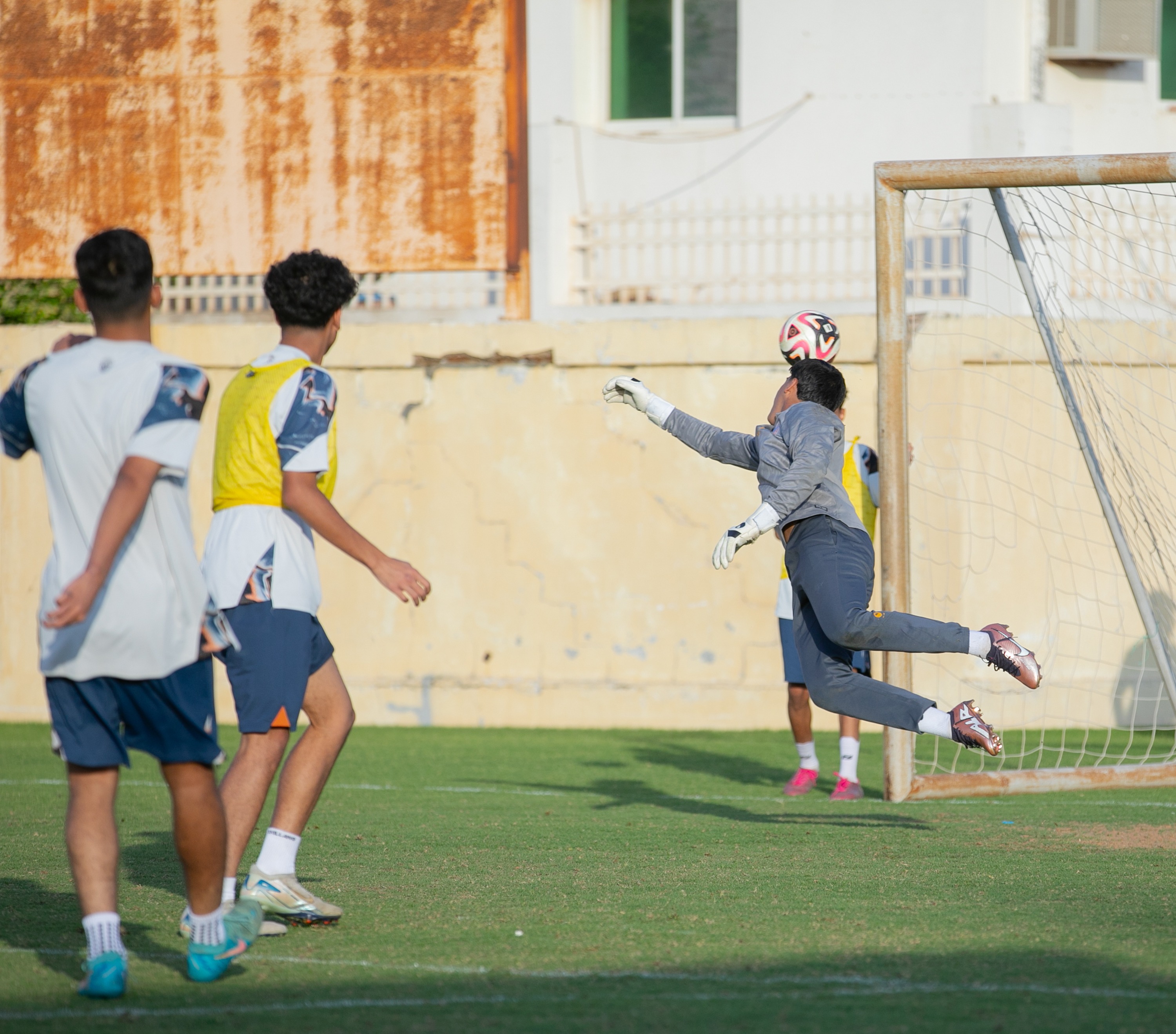 الفيحاء تحت 16 سنة يواصل تحضيراته لمواجهة نظيره نادي الاخدود