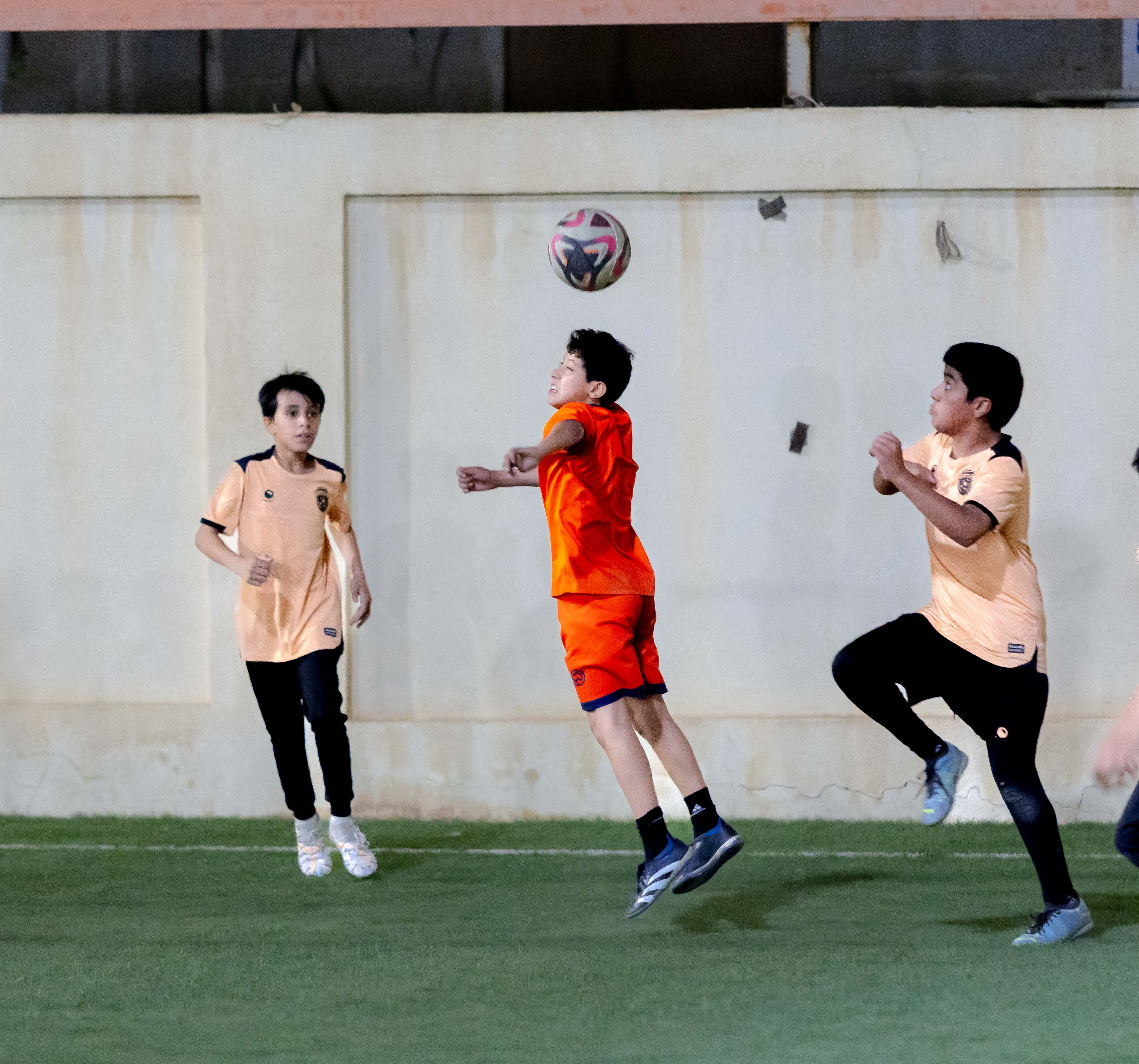 اكاديمية الفيحاء تقيم مناورة ودية