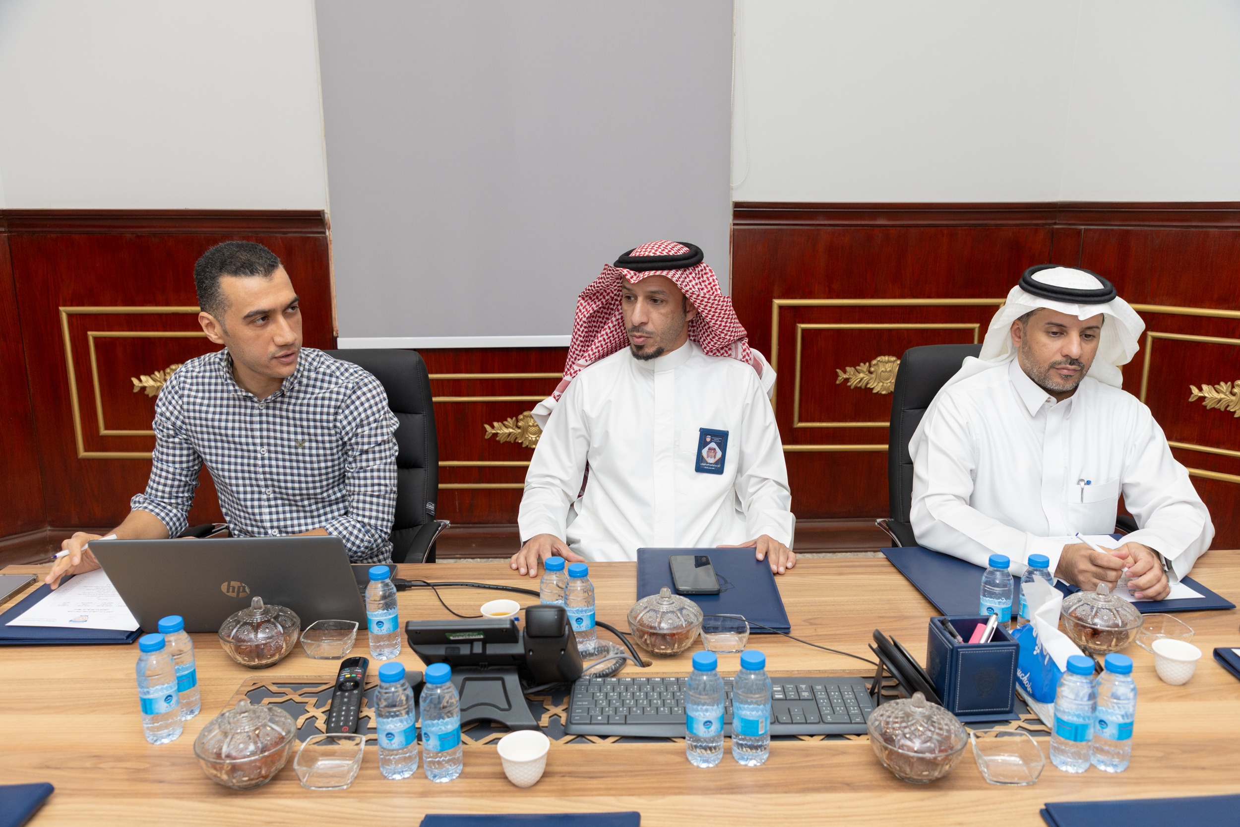 مجلس إدارة النادي يعقد اجتماعه الدوري