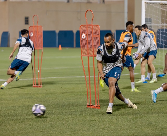 الفيحاء يواصل استعداداته لمواجهة الفتح بحصة تدريبية تكتيكية