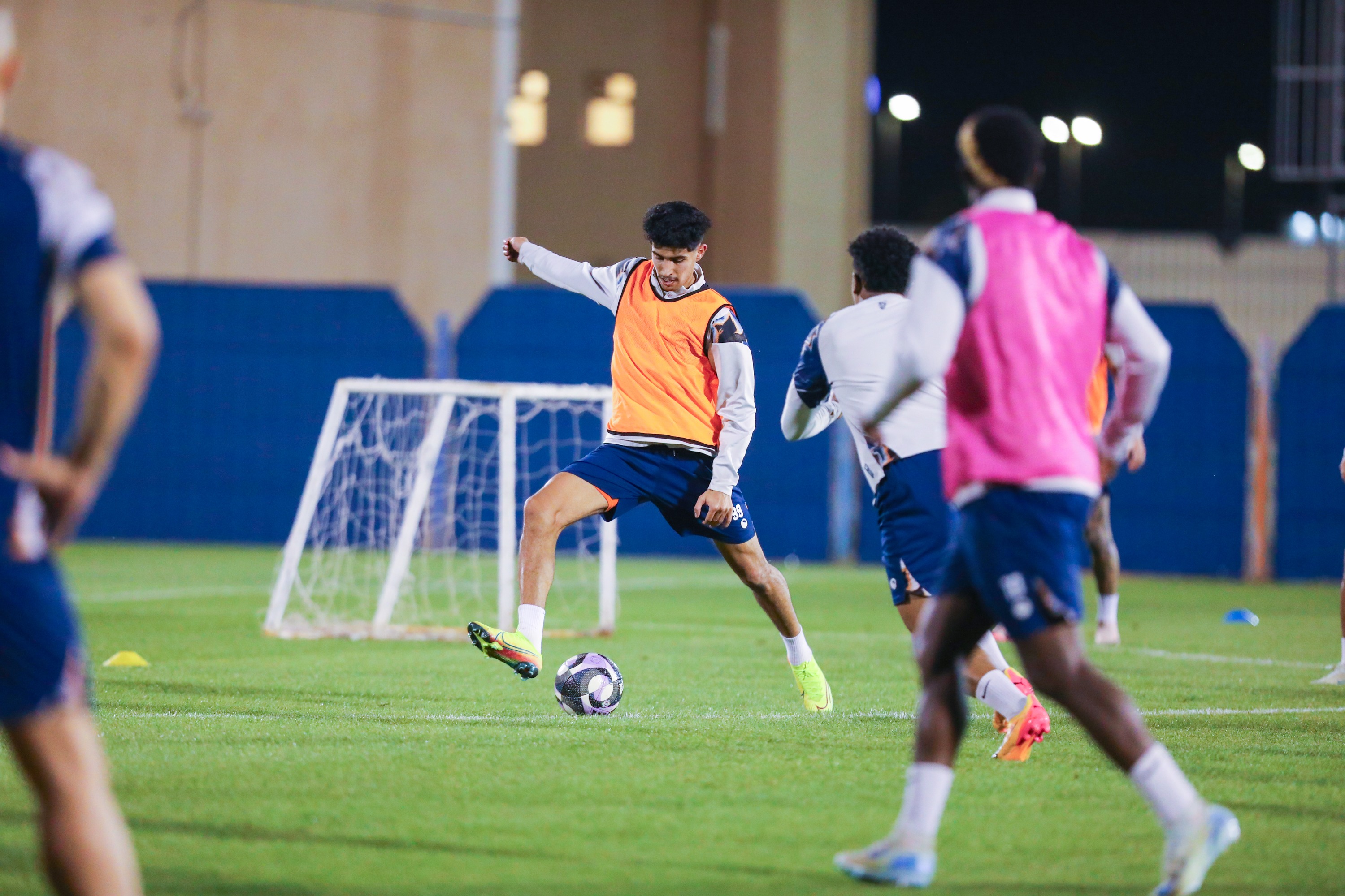 الفيحاء يستأنف تدريباته ويقيم حفل معايدة لمنسوبي الفريق الأول لكرك القدم