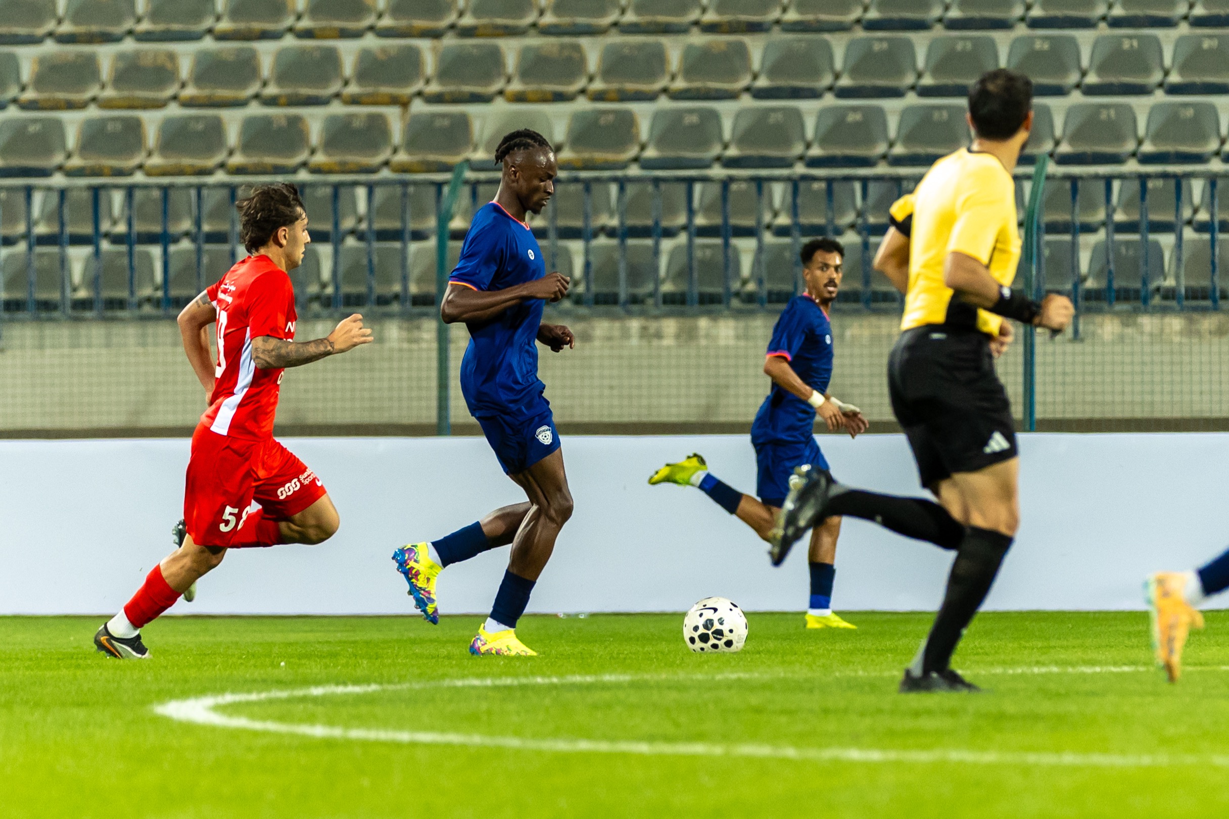 الفيحاء يختتم معسكره الإعدادي بودية شباب الأهلي الإماراتي