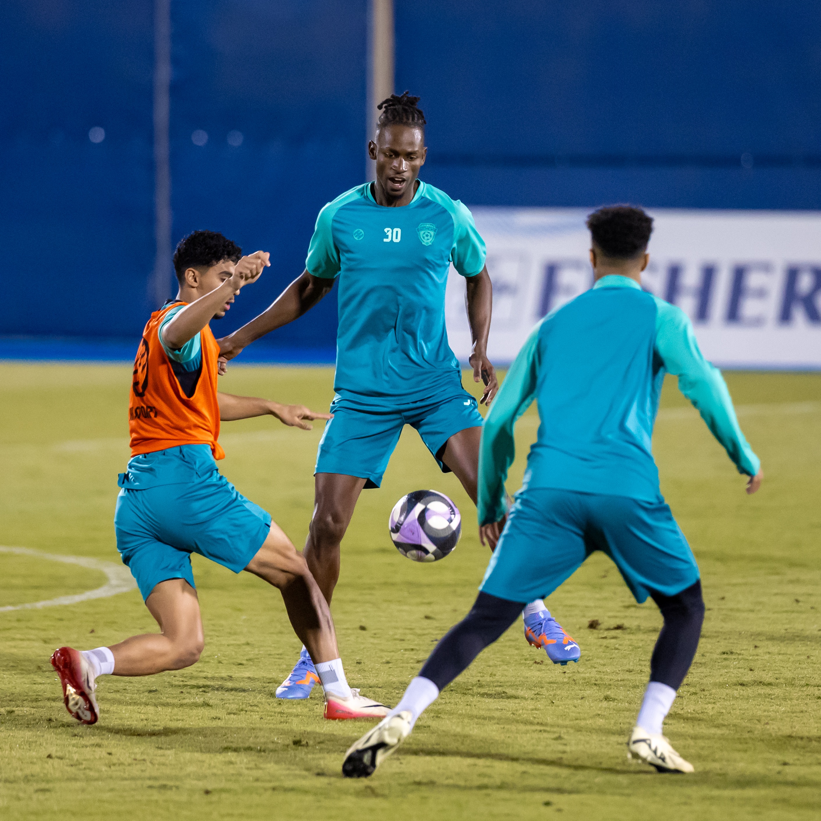 الفيحاء يواصل تدريباته اليومية بحصة مسائية في المجمعة