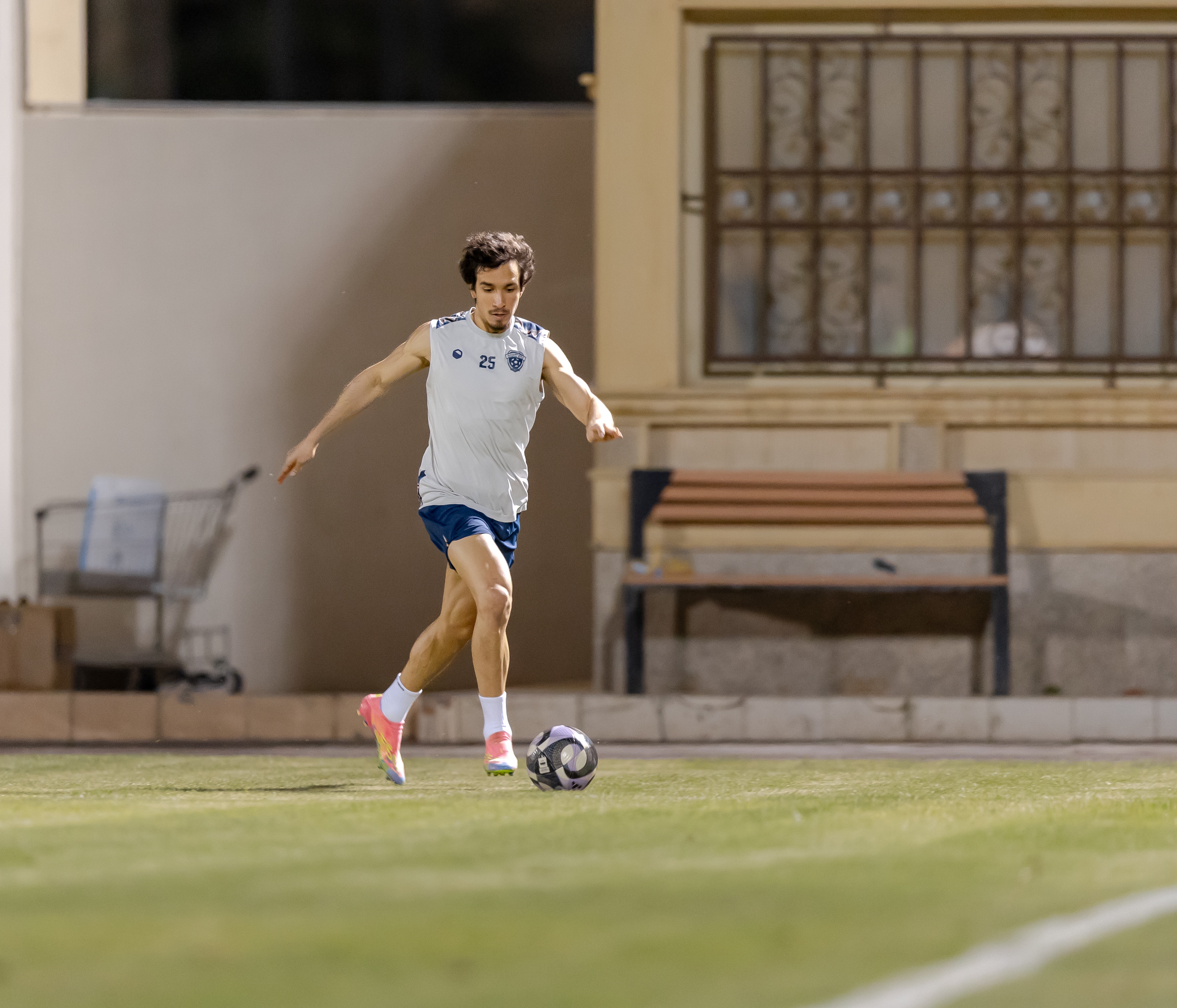 الفيحاء يحري تمرينه الرئيس لمواجهة الأهلي ضمن الجولة الثامنة والعشرين من دوري روشن السعودي