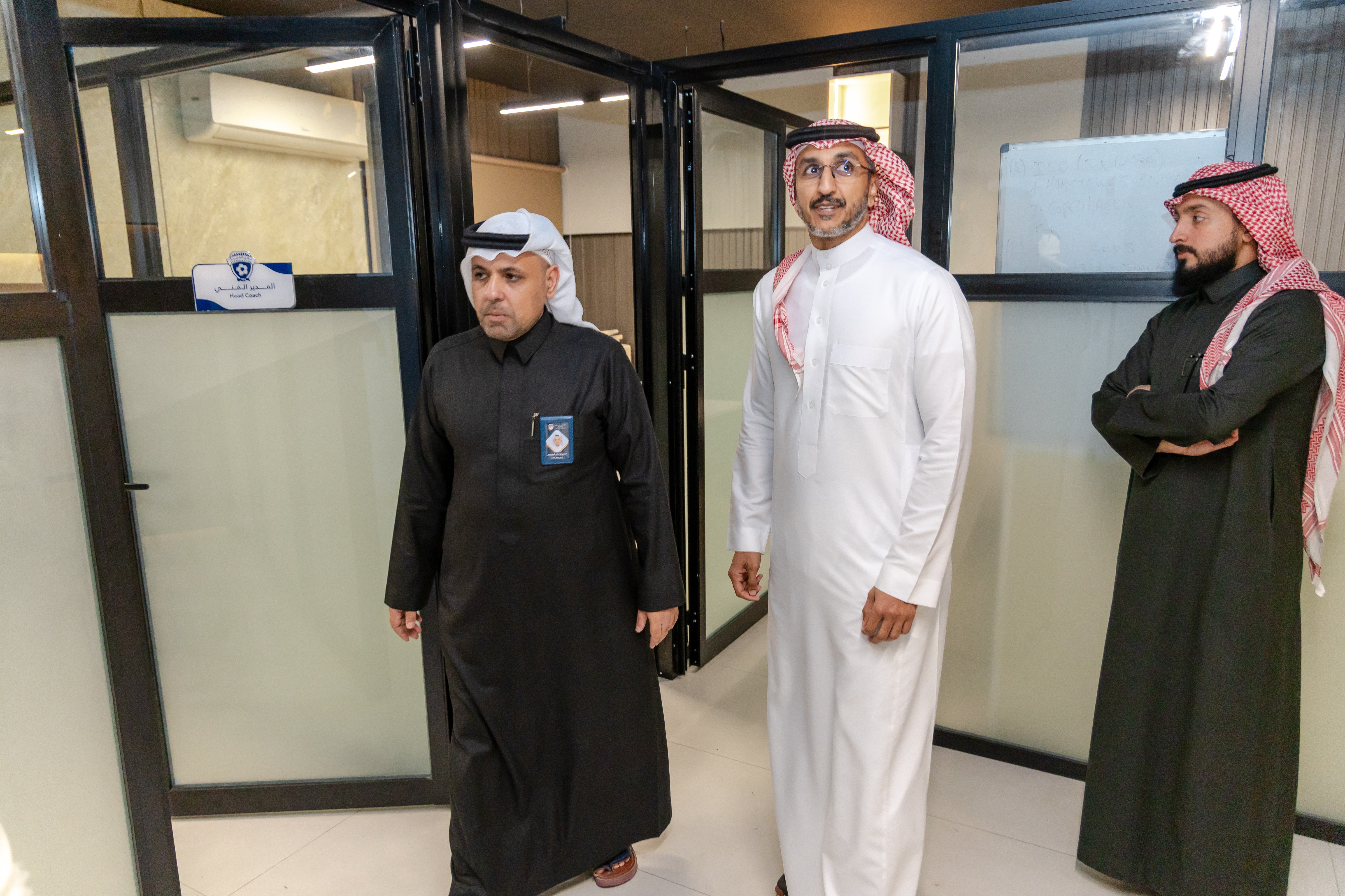 أمين عام الاتحاد السعودي لكرة القدم الأستاذ إبراهيم القاسم يزور نادي الفيحاء