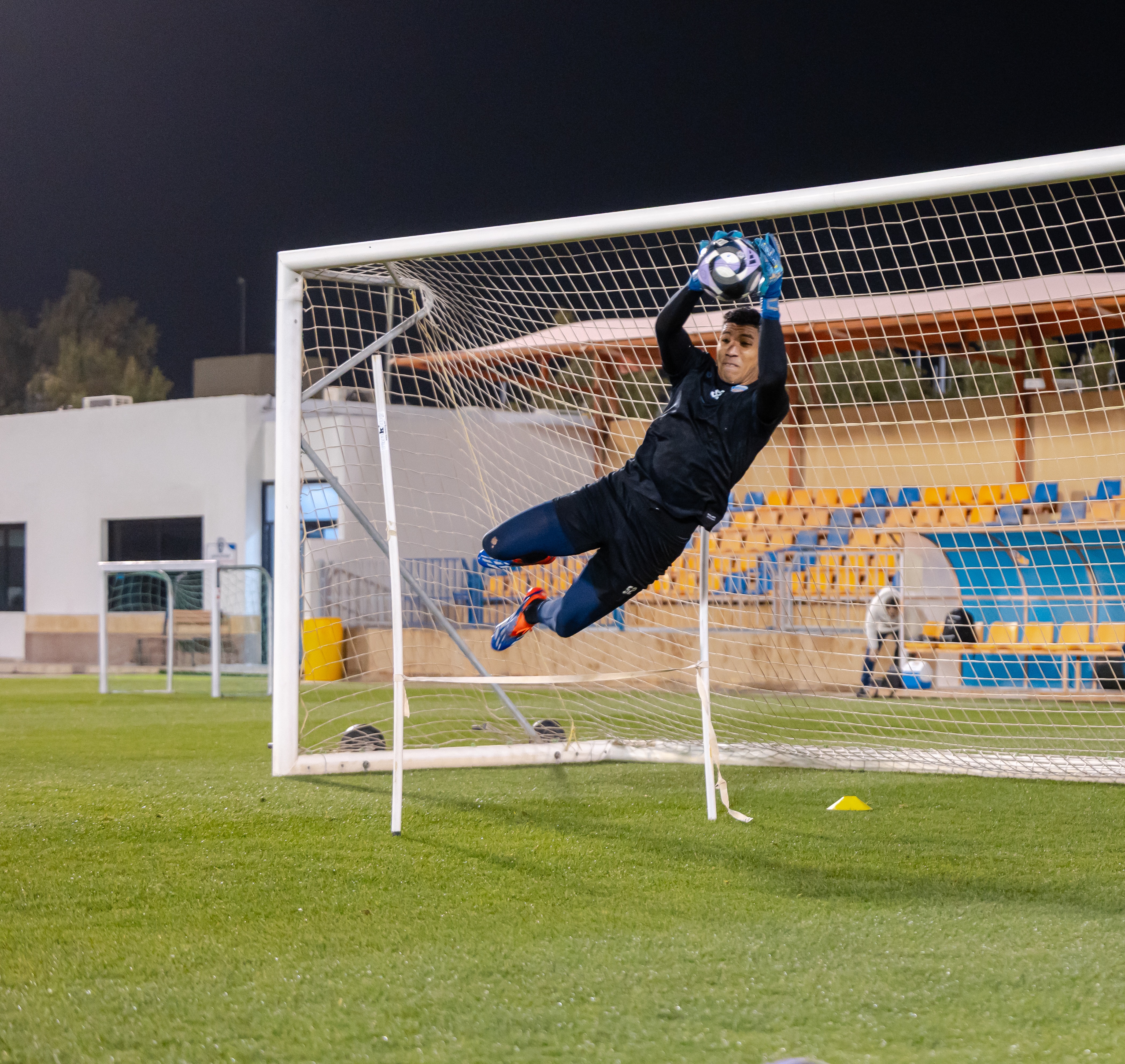 الفيحاء يواصل تحضيراته استعداداً لمواجهة الإتفاق