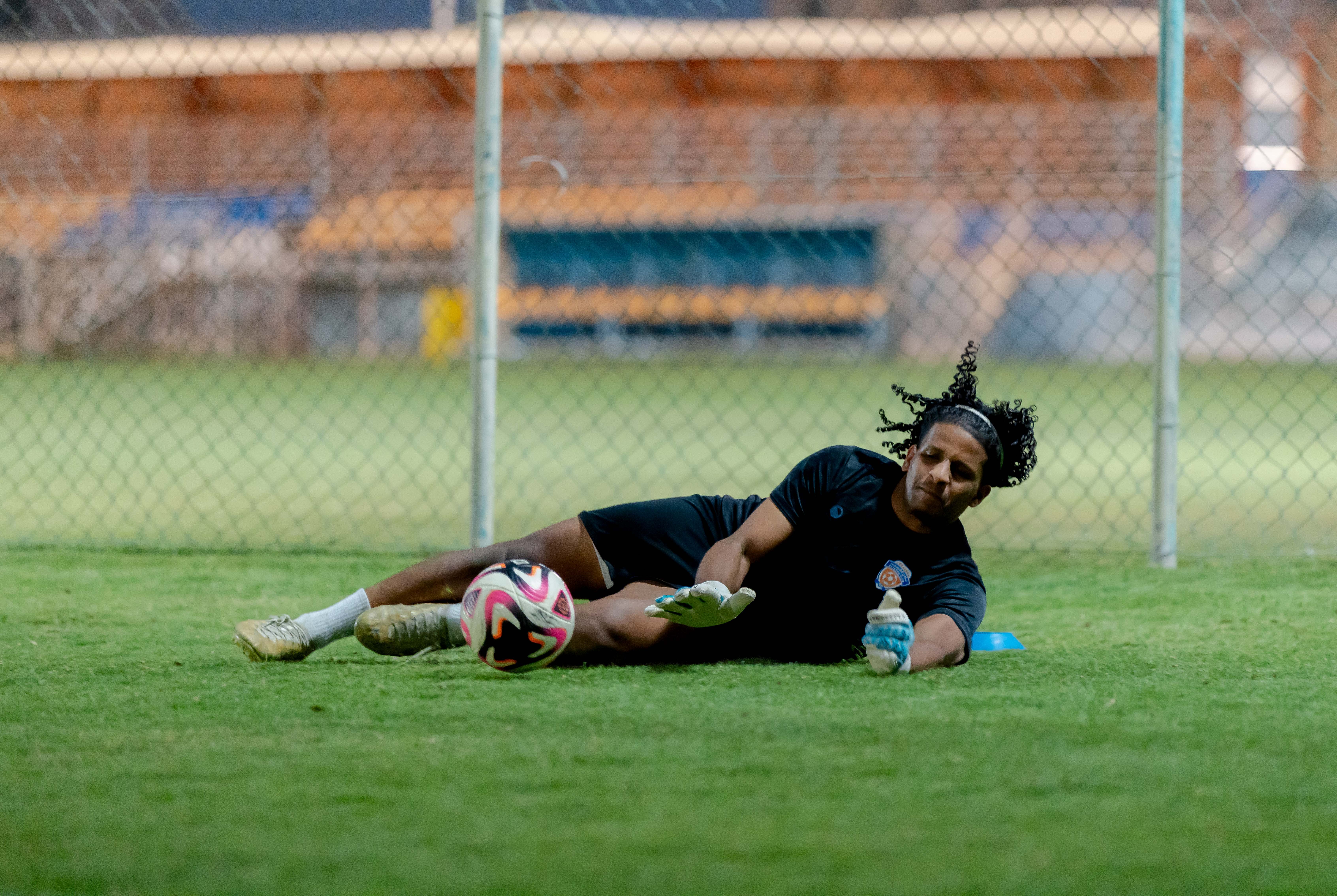 الفيحاء تحت 18 سنة يجري تمرينه الرئيس لمواجهة نظيره نادي الاتحاد