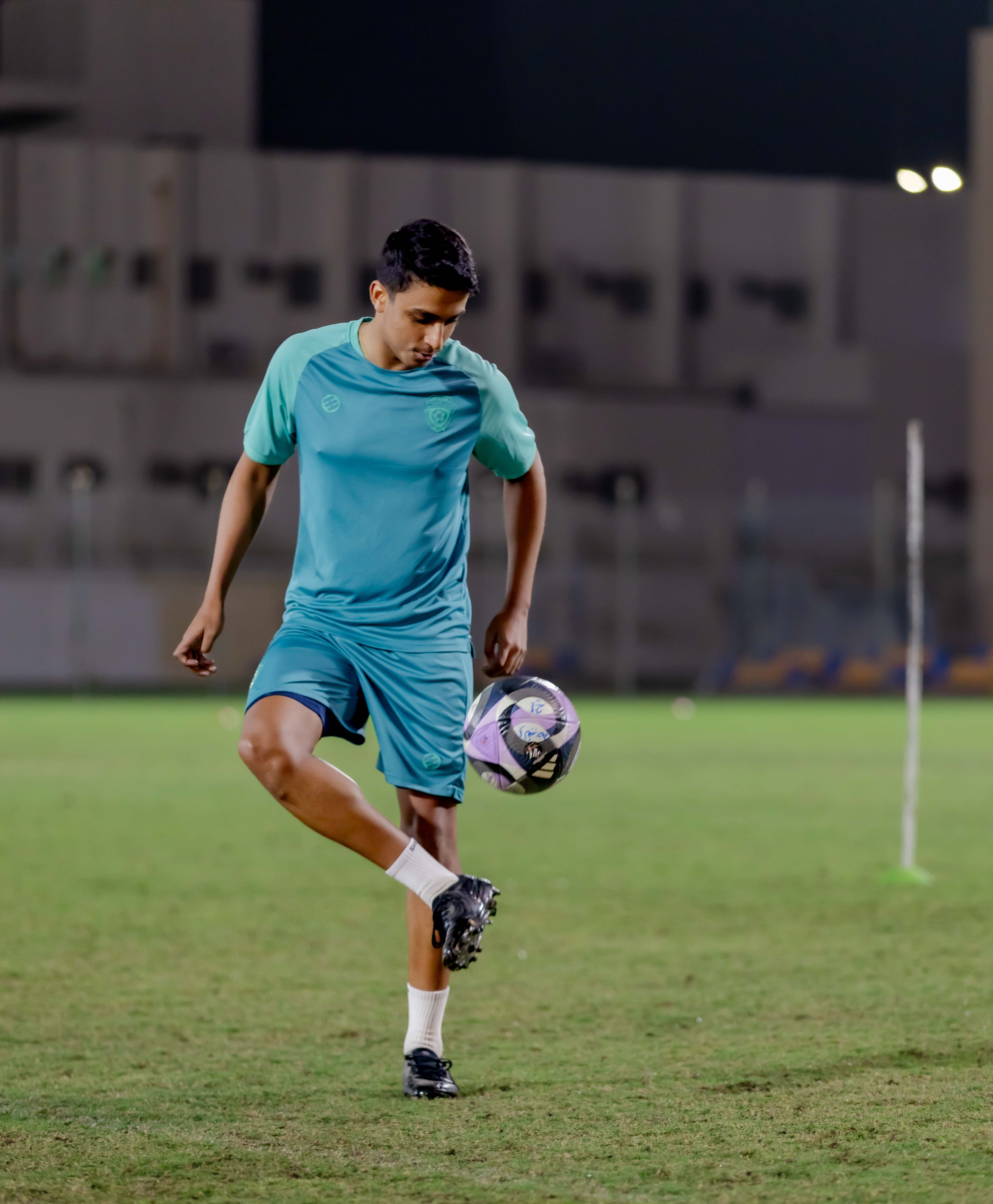 الفيحاء تحت 21 عامًا يُجري تمرينه الرئيس استعدادًا لملاقاة الجبلين .