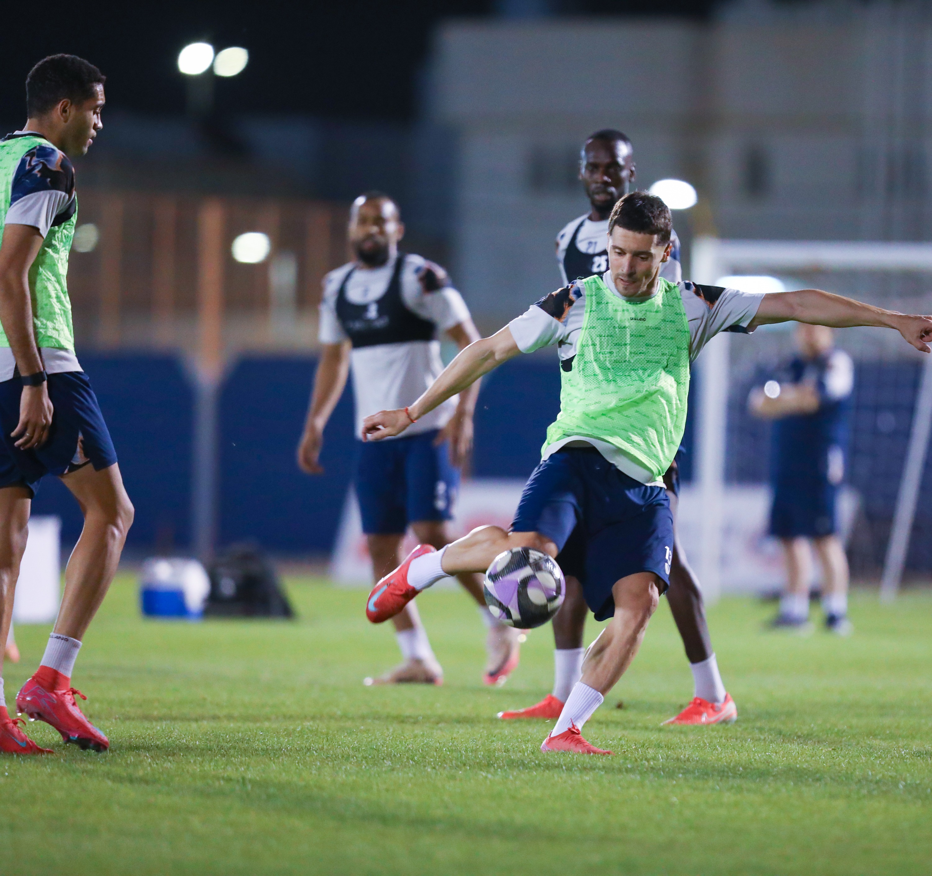 الفيحاء يواصل استعداداته لمواجهة الفتح ضمن الجولة 26 من دوري روشن السعودي