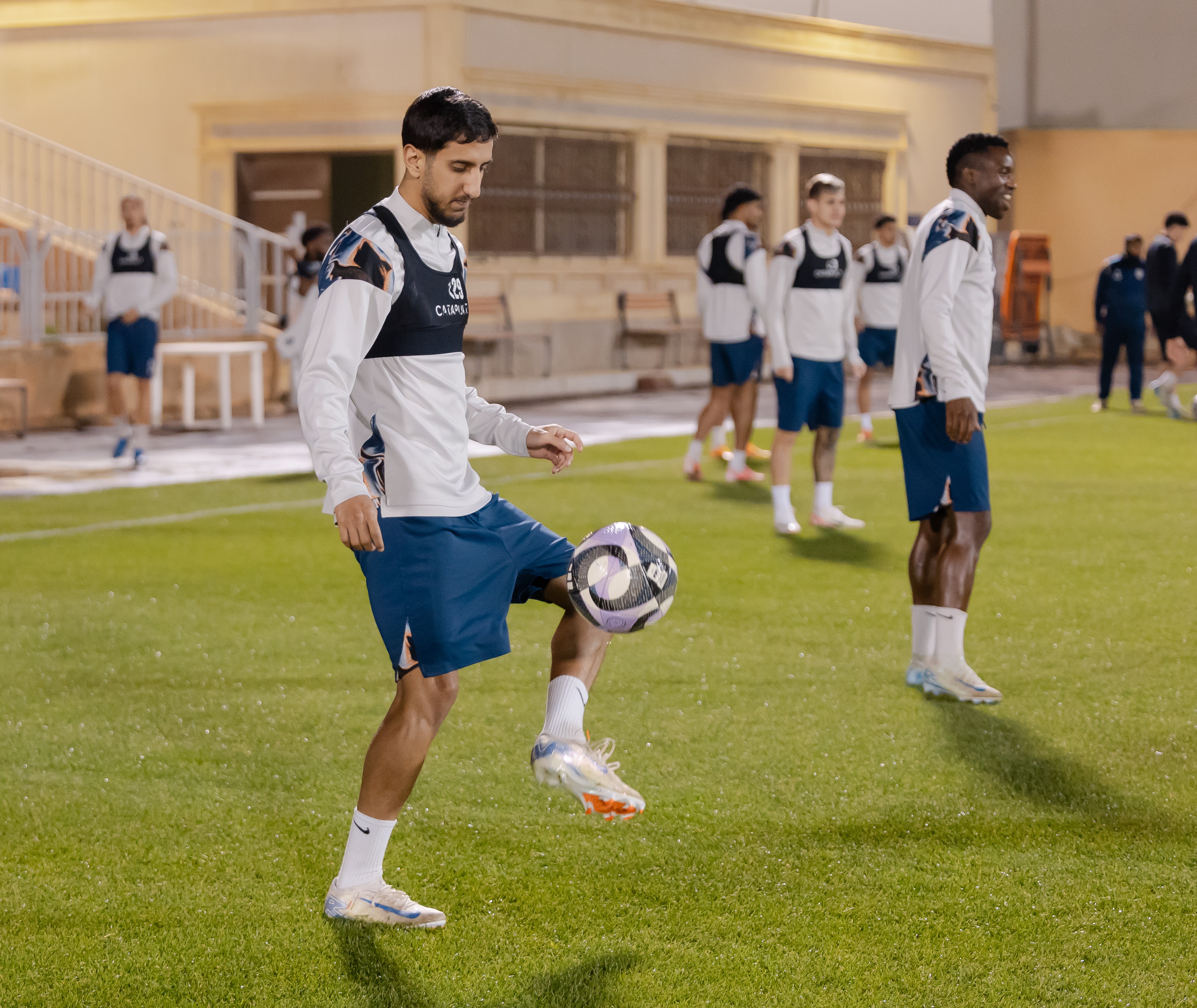 الفيحاء يواصل تدريباته استعداداً لمواجهة الإتفاق