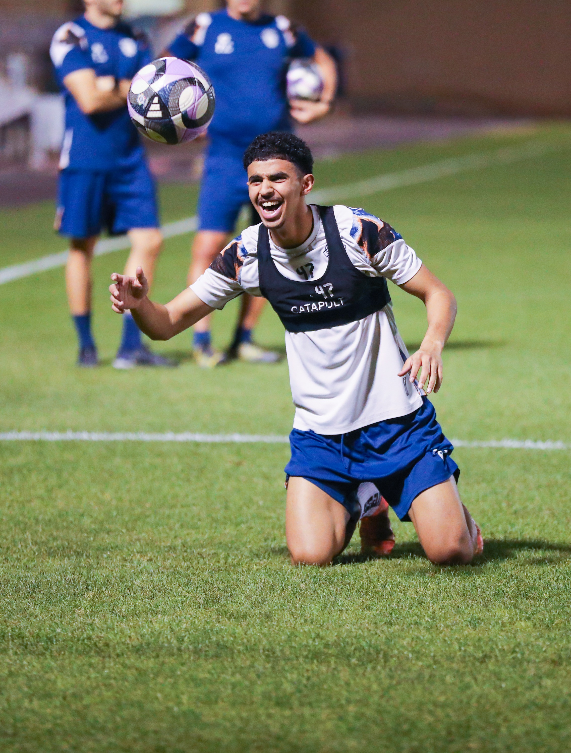 الفيحاء يستأنف تدريباته ويقيم حفل معايدة لمنسوبي الفريق الأول لكرك القدم